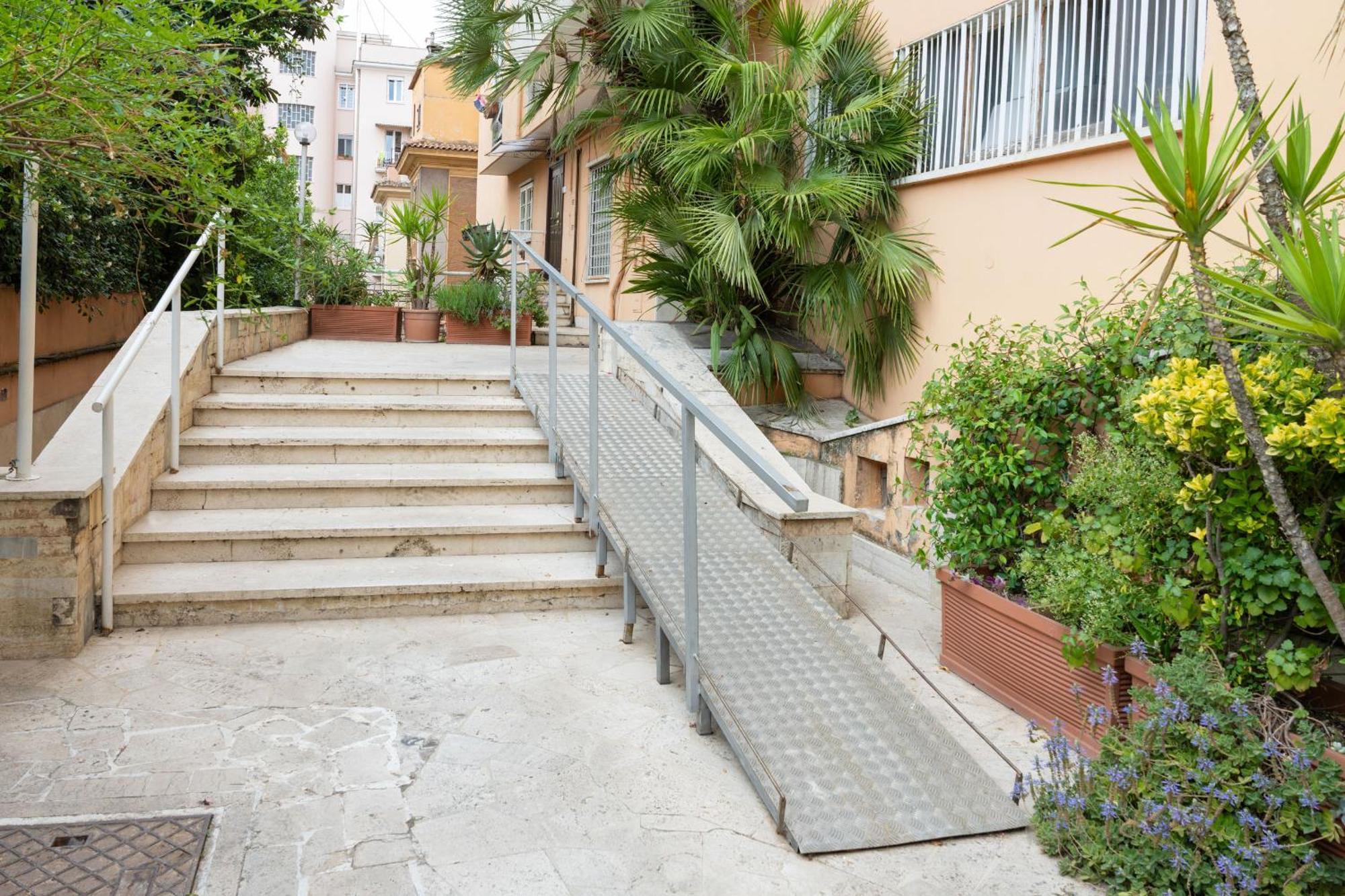 Appartamento Con 2 E 2 Bagni -san Giovanni- *